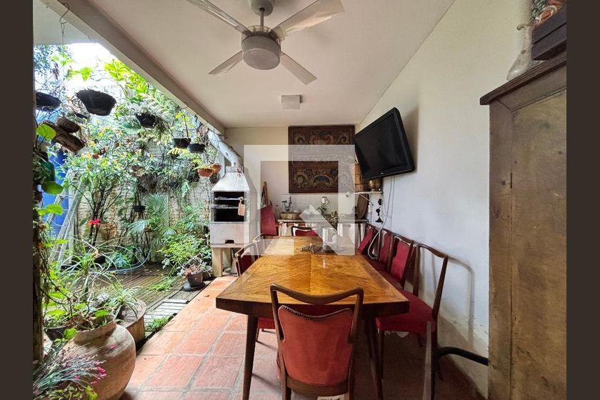 Casa à Venda – Vila Olímpia, 4 Quartos, 400 m² – São Paulo