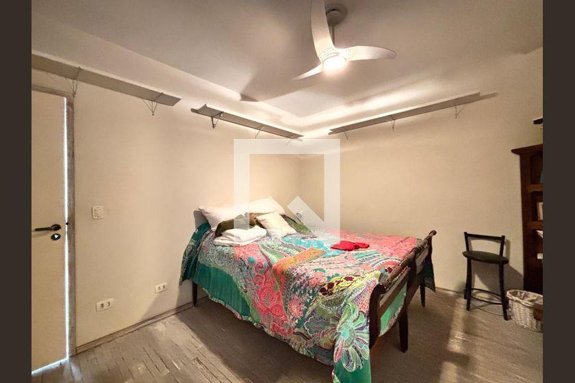 Casa à Venda – Vila Olímpia, 4 Quartos, 400 m² – São Paulo
