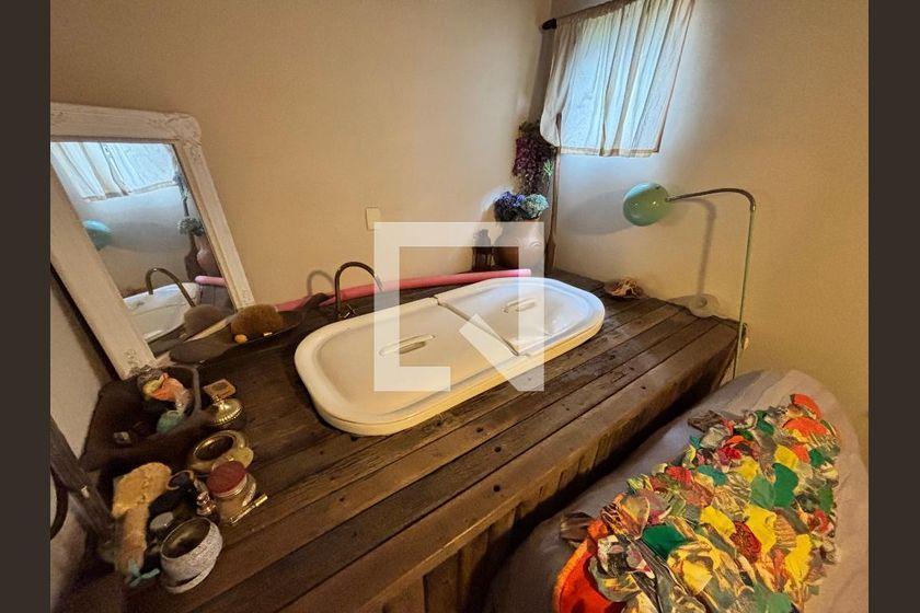 Casa à Venda – Vila Olímpia, 4 Quartos, 400 m² – São Paulo