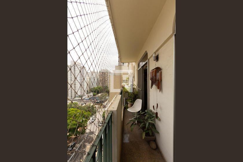 Apartamento à Venda – Itaim Bibi, 4 Quartos, 226 m² – São Paulo