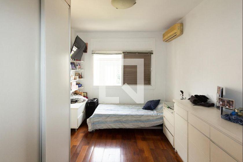 Apartamento à Venda – Itaim Bibi, 4 Quartos, 226 m² – São Paulo