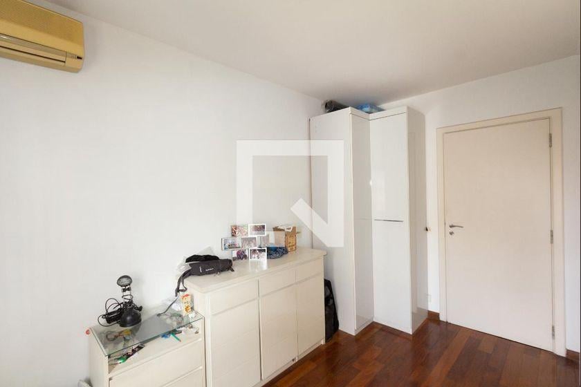 Apartamento à Venda – Itaim Bibi, 4 Quartos, 226 m² – São Paulo