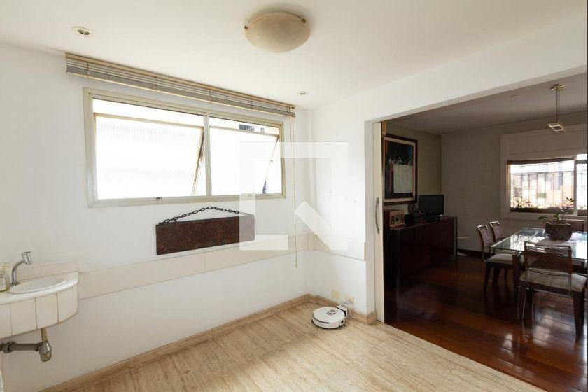 Apartamento à Venda – Itaim Bibi, 4 Quartos, 226 m² – São Paulo