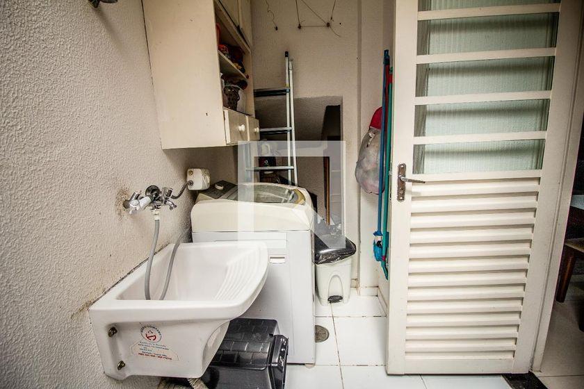 Casa à Venda – Parque São Lucas, 2 Quartos, 59 m² – São Paulo