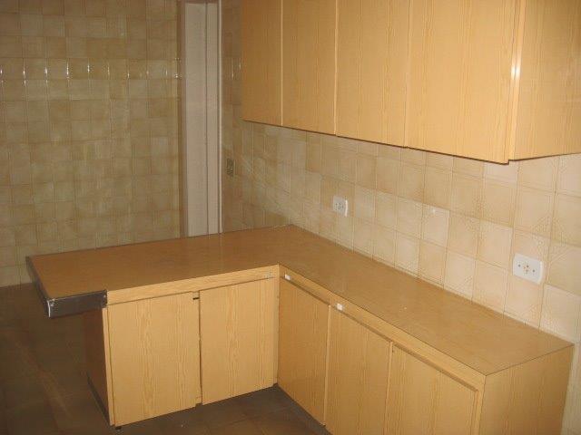 Agradável apartamento tipo para locação em Jardim Paulista com 3 quartos, sendo 1 suíte, 160m² – rem