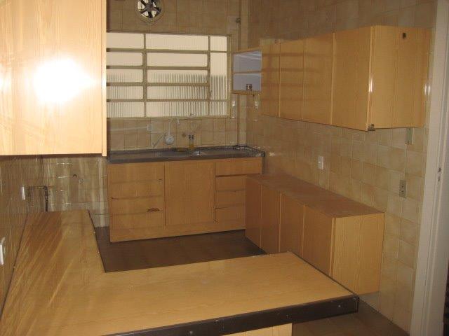 Agradável apartamento tipo para locação em Jardim Paulista com 3 quartos, sendo 1 suíte, 160m² – rem