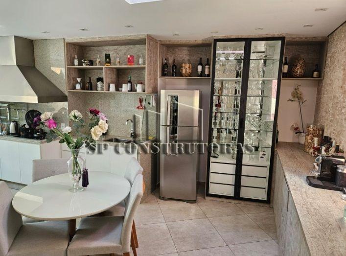 Cond. Villa Borghese – 3 Dorms – 2 Suites – 3 Vagas Garagem – Ambientes Amplos – OPORTUNIDADE!!!