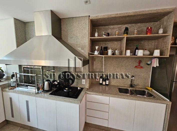 Cond. Villa Borghese – 3 Dorms – 2 Suites – 3 Vagas Garagem – Ambientes Amplos – OPORTUNIDADE!!!