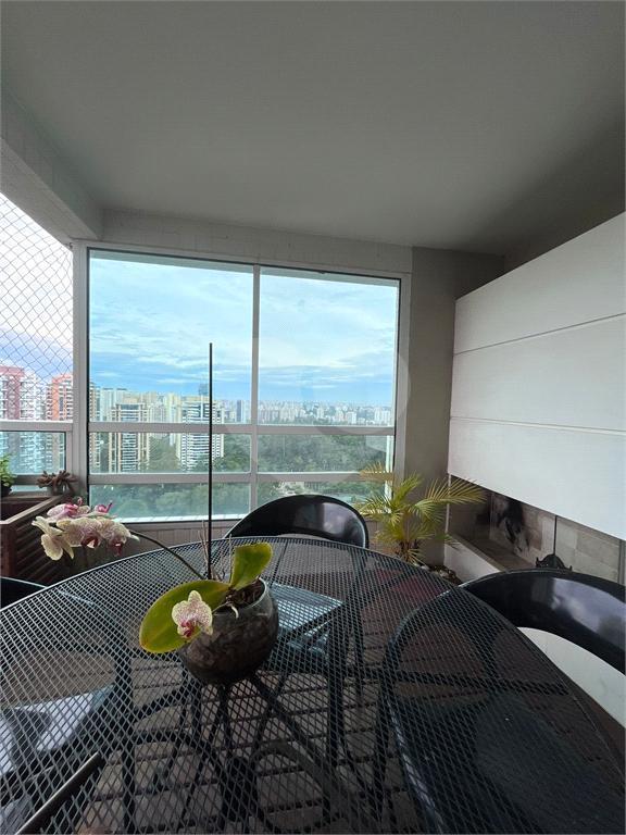 Apartamento com 4 quartos à venda em Jardim Morumbi – SP