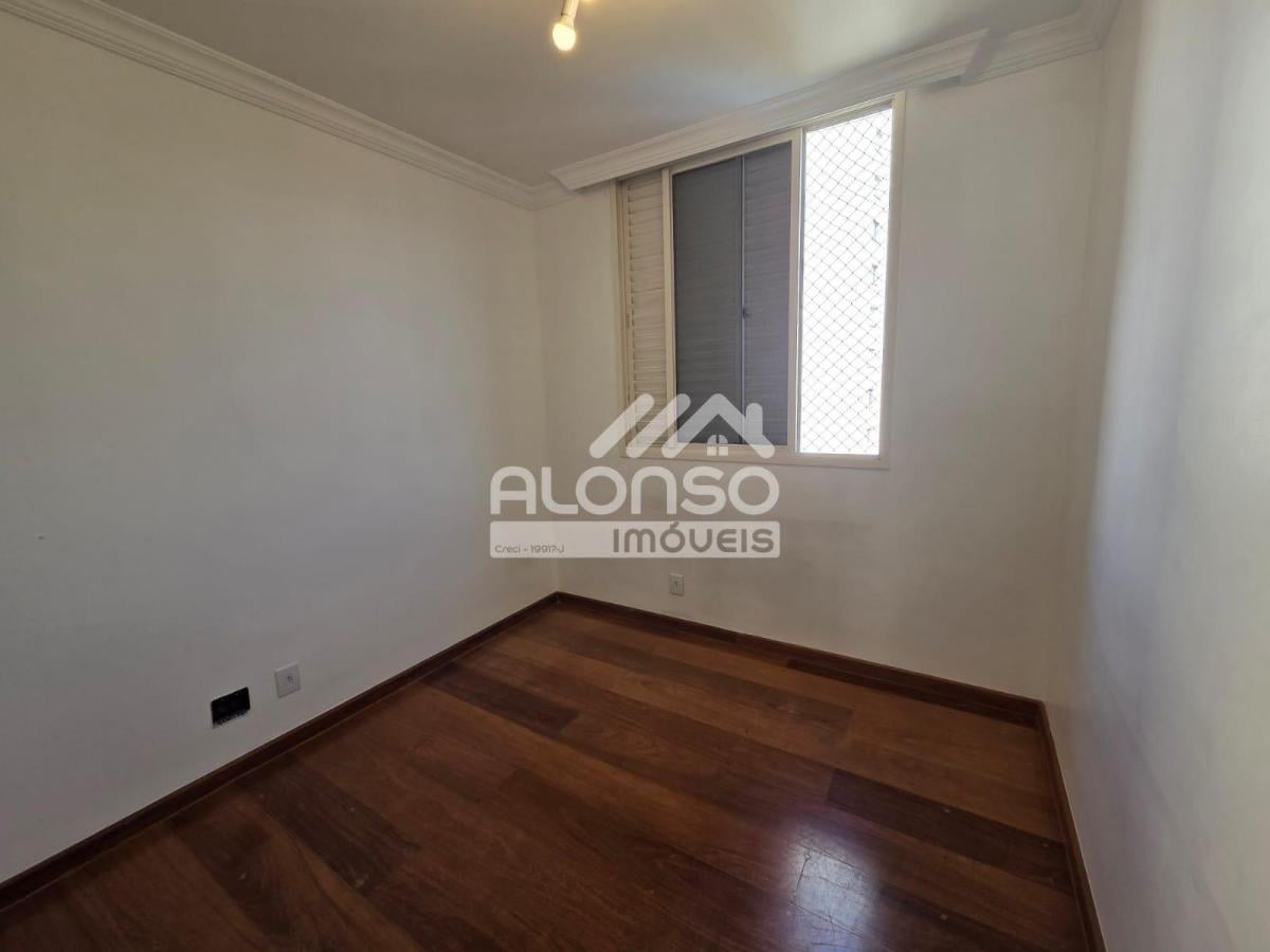 APARTAMENTO 3 QUARTOS, SUÍTE E SACADA – LOCAÇÃO