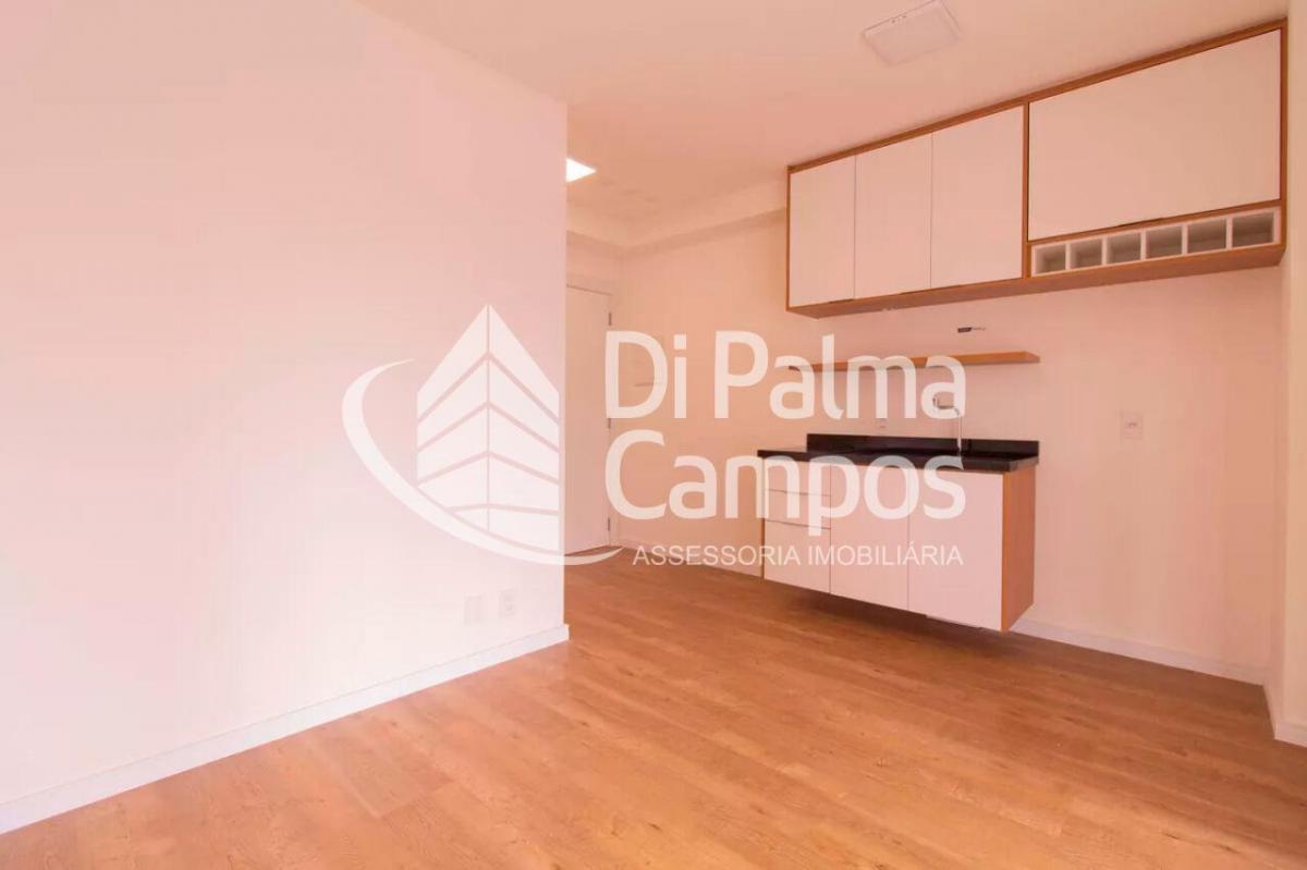 Apartamento com 1 quarto e varanda, a poucos minutos do metrô, no bairro Ipiranga
