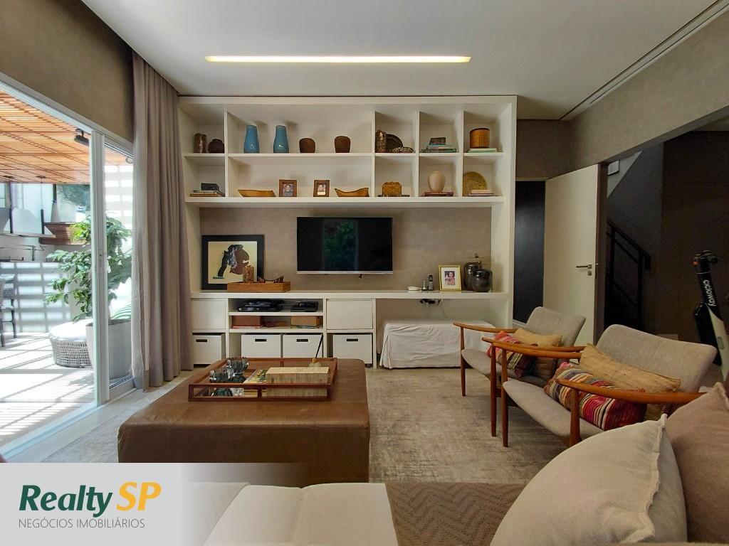 CASA 237m² EM COND. FECHADO / 3 SUÍTES / 3 SALAS / PISCINA / CHURRASQ. / 3 VAGAS