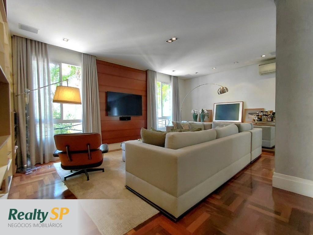 CASA 237m² EM COND. FECHADO / 3 SUÍTES / 3 SALAS / PISCINA / CHURRASQ. / 3 VAGAS
