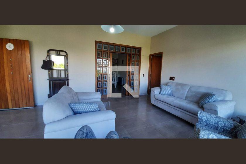 Casa à Venda – Pacaembu, 5 Quartos, 510 m² – São Paulo