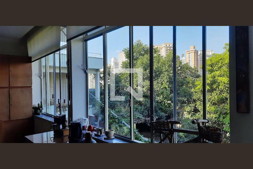 Casa à Venda – Pacaembu, 5 Quartos, 510 m² – São Paulo