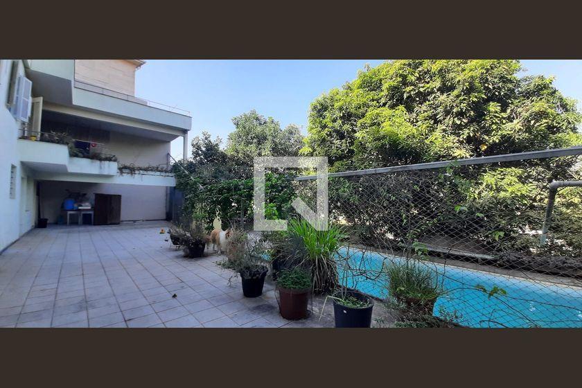 Casa à Venda – Pacaembu, 5 Quartos, 510 m² – São Paulo