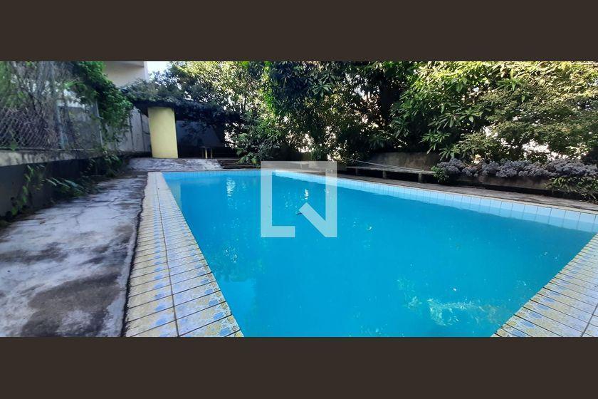 Casa à Venda – Pacaembu, 5 Quartos, 510 m² – São Paulo