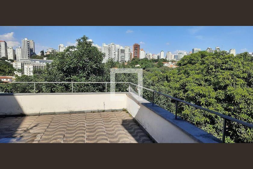 Casa à Venda – Pacaembu, 5 Quartos, 510 m² – São Paulo
