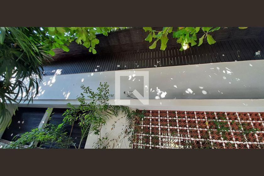 Casa à Venda – Pacaembu, 5 Quartos, 510 m² – São Paulo