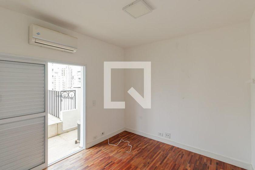 Apartamento à Venda – Moema, 3 Quartos, 240 m² – São Paulo