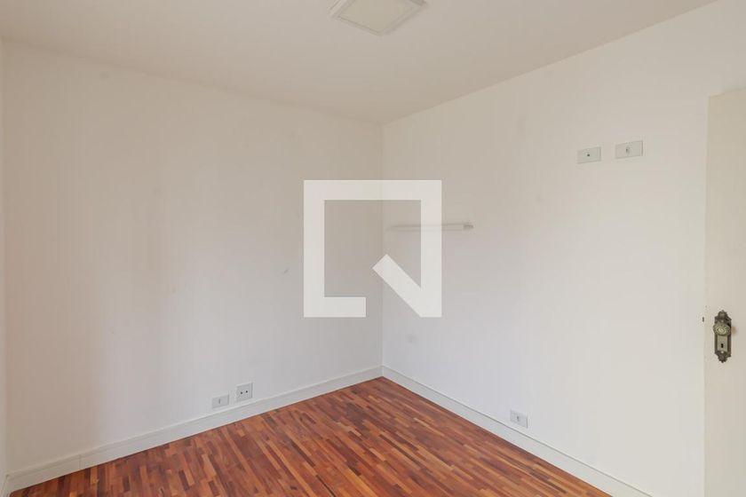 Apartamento à Venda – Moema, 3 Quartos, 240 m² – São Paulo