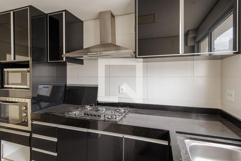 Apartamento à Venda – Moema, 3 Quartos, 240 m² – São Paulo