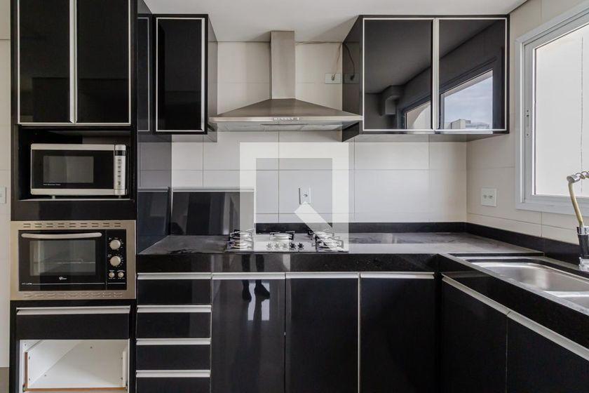 Apartamento à Venda – Moema, 3 Quartos, 240 m² – São Paulo