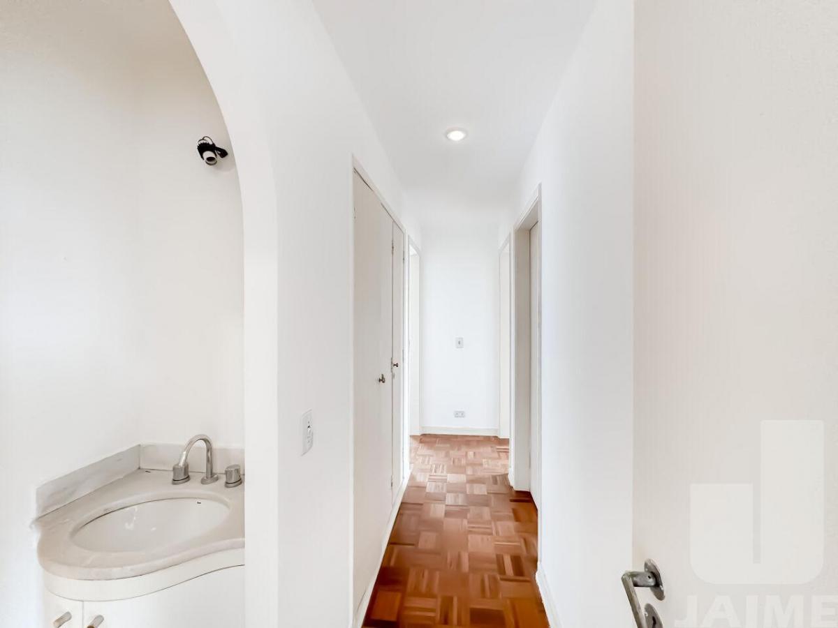 Apartamento 03 dormitórios, 01 vaga em Perdizes.