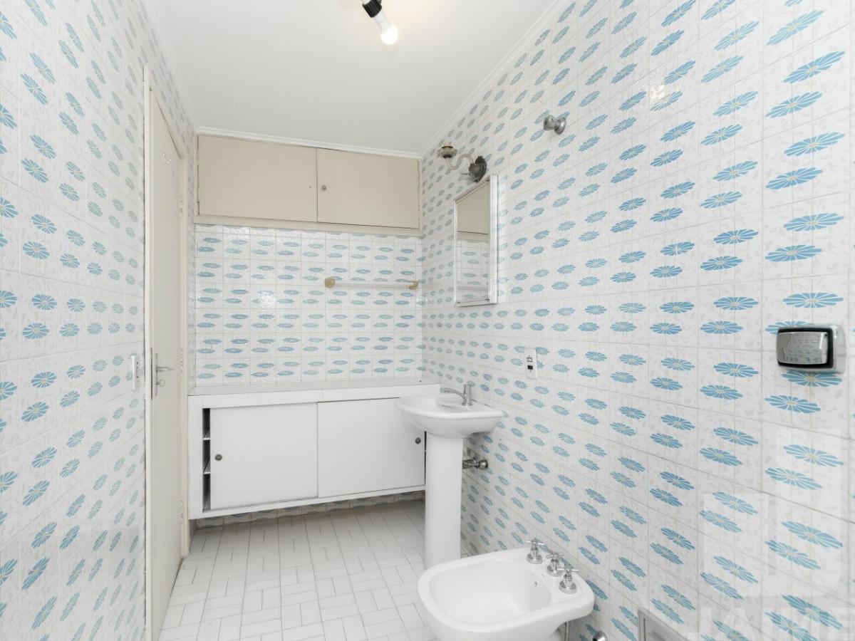 Apartamento 03 dormitórios, 01 vaga em Perdizes.