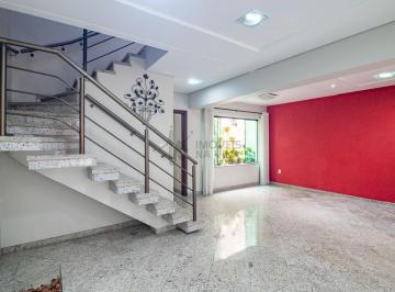 Casa espaçosa – 3 dormitórios – Vila Residencial Arborizada – Perto Parque Aclimação