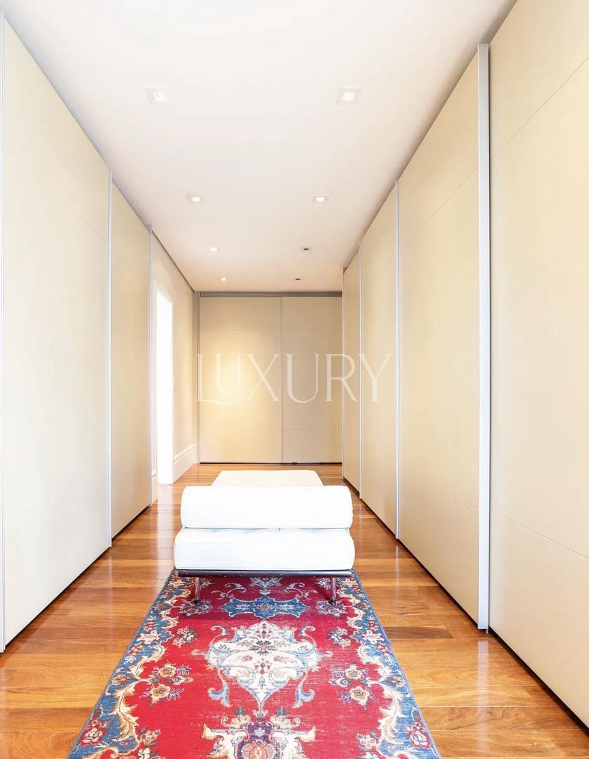 Apartamento na rua Fernandes de Abreu com 262.0 m² e lazer completo à venda no bairro Itaim Bibi.