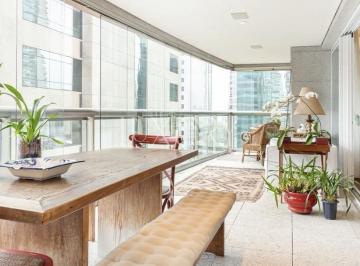 Apartamento na rua Fernandes de Abreu com 262.0 m² e lazer completo à venda no bairro Itaim Bibi.