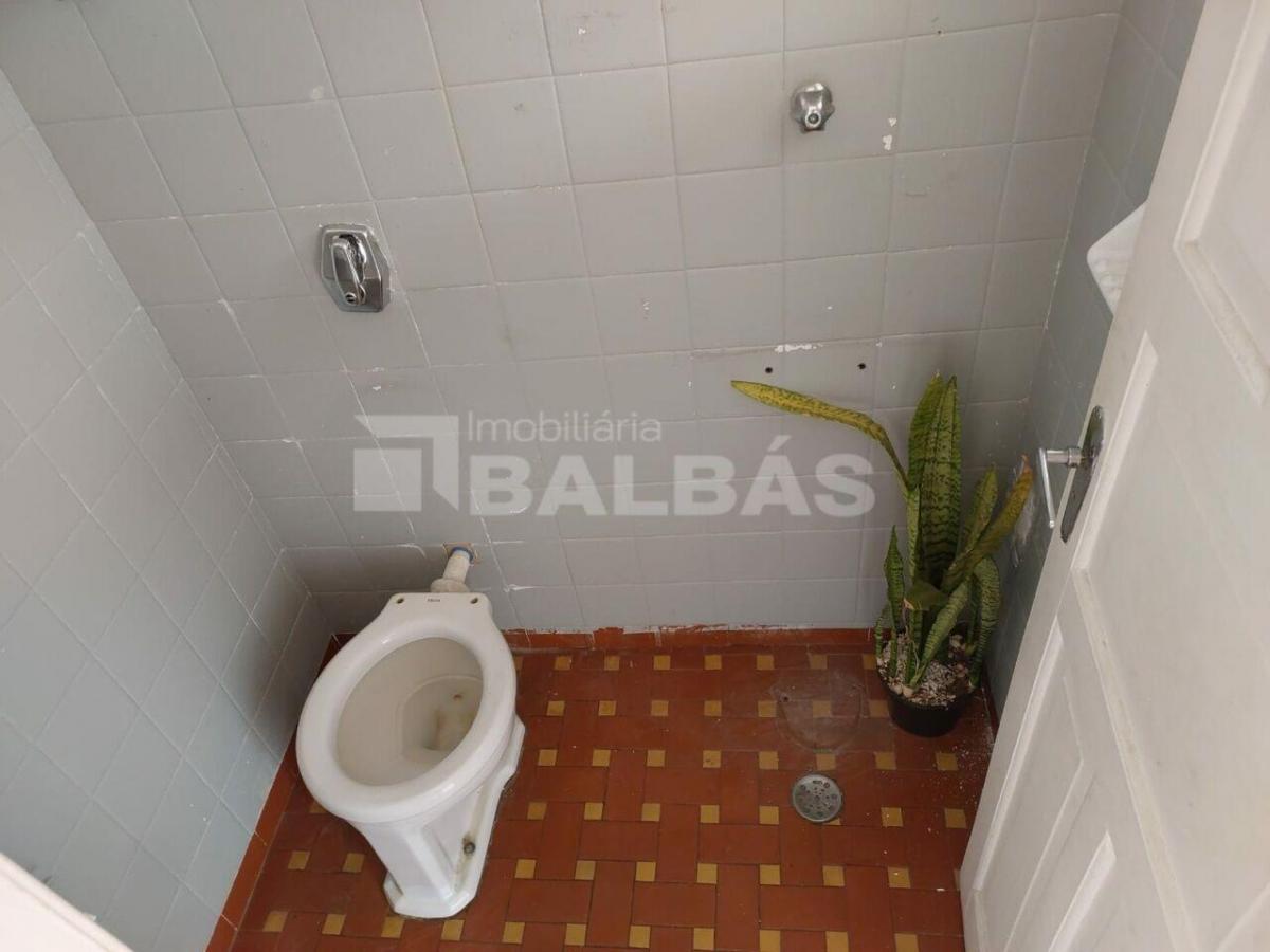 OPORTUNIDADE ÚNICA: Sobrado Espaçoso no Coração do Tatuapé – Ideal para Moradia ou Comércio!