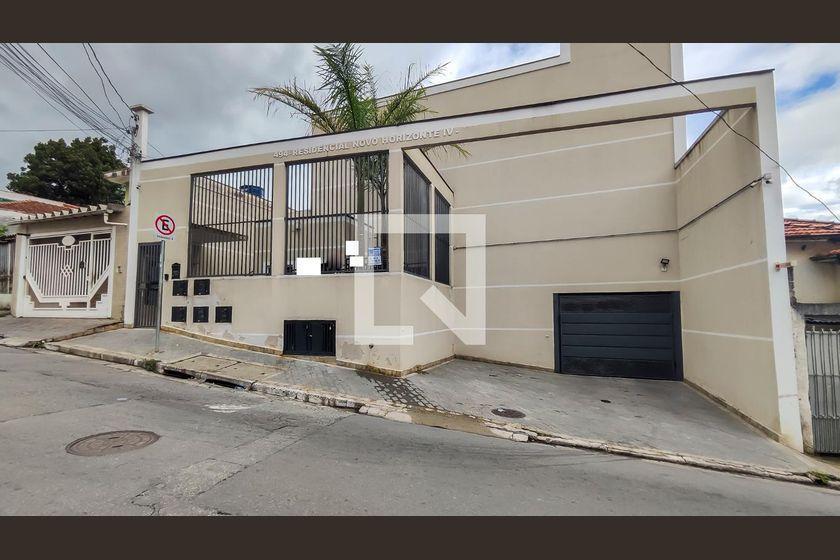 Casa à Venda – Sítio do Mandaqui, 2 Quartos, 116 m² – São Paulo