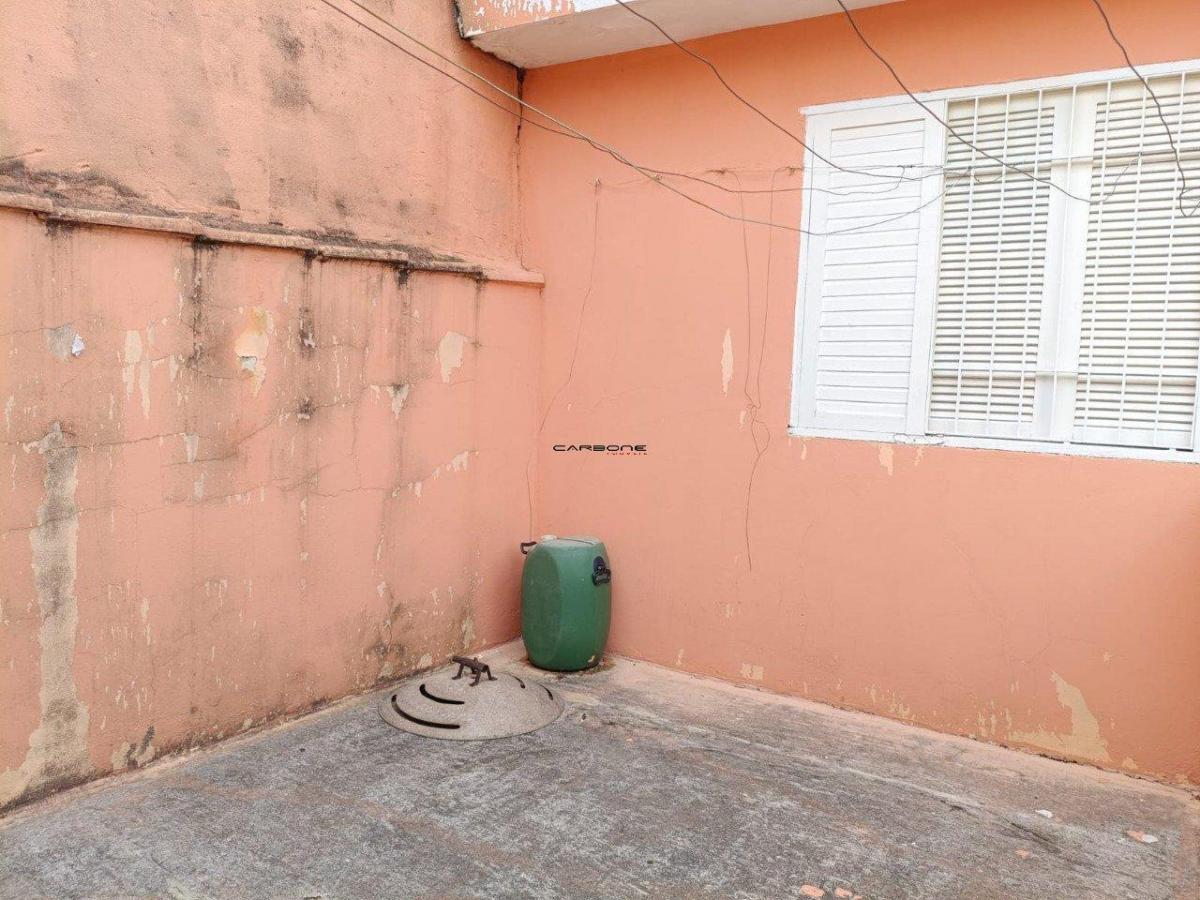 Casa à venda – no Jardim Santa Maria