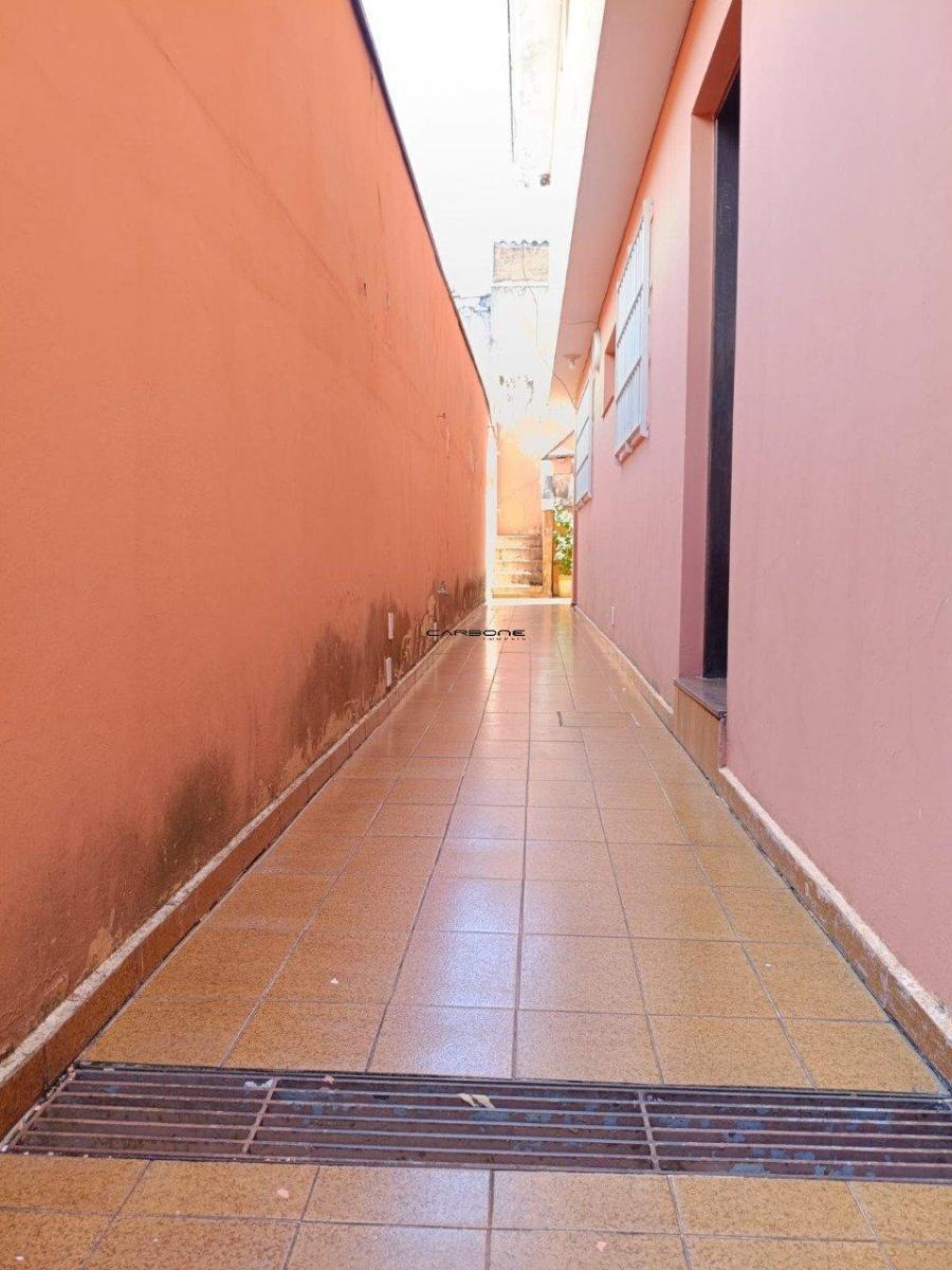 Casa à venda – no Jardim Santa Maria