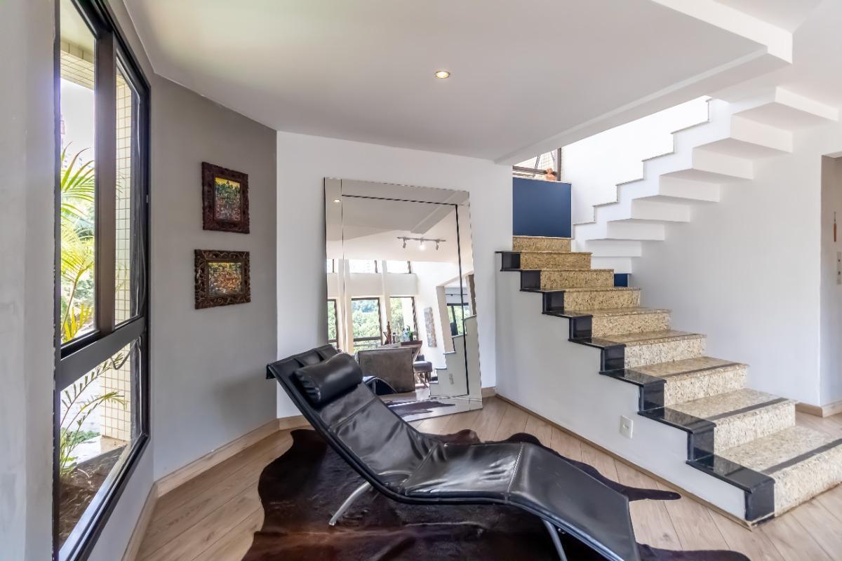 Lindo Duplex á venda na Vila Suzana 245 metros 3 suites 4 vagas FL34
