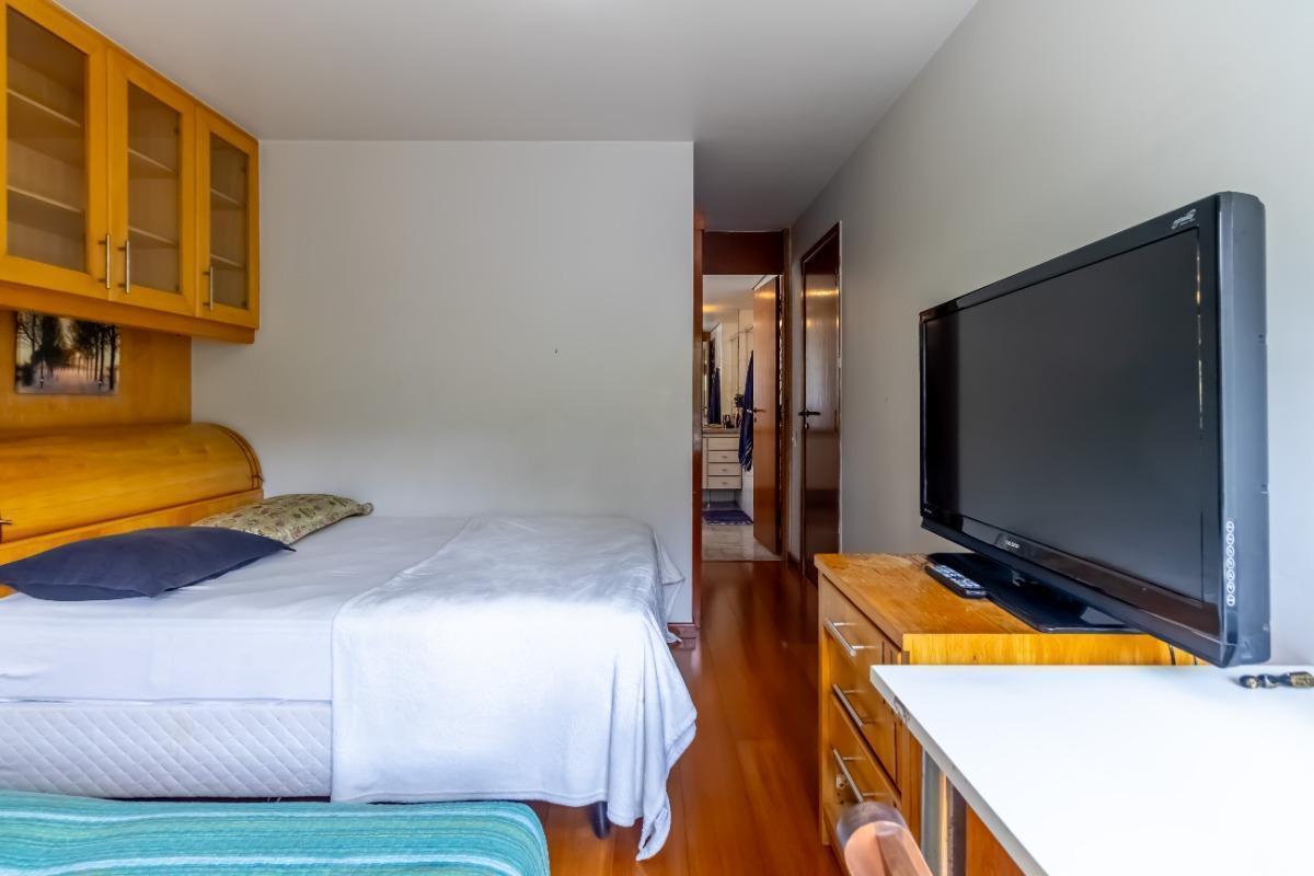 Lindo Duplex á venda na Vila Suzana 245 metros 3 suites 4 vagas FL34