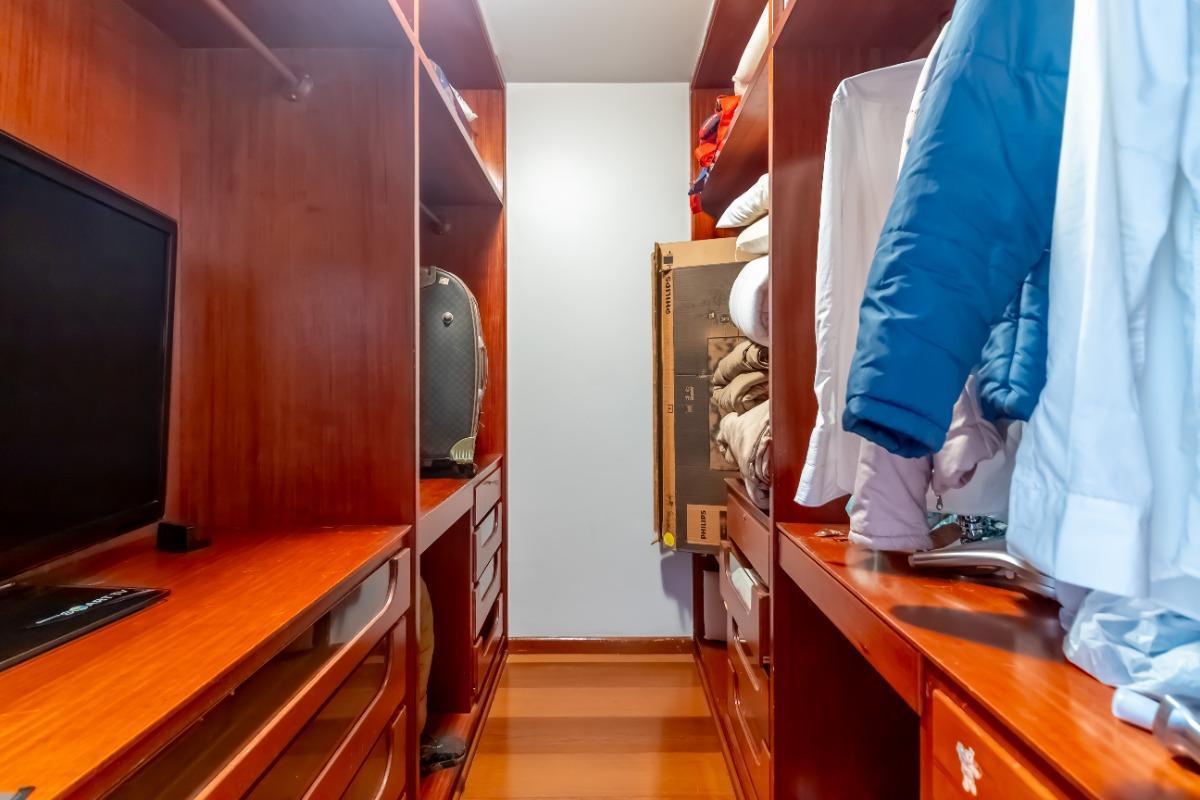 Lindo Duplex á venda na Vila Suzana 245 metros 3 suites 4 vagas FL34