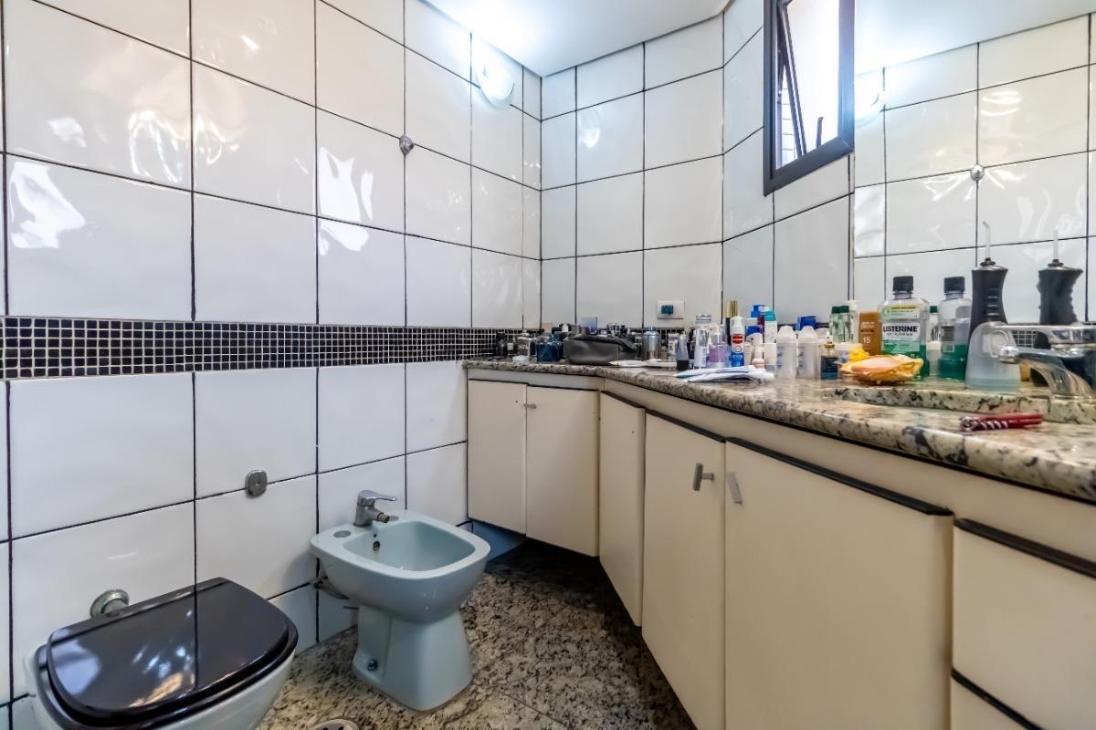 Lindo Duplex á venda na Vila Suzana 245 metros 3 suites 4 vagas FL34
