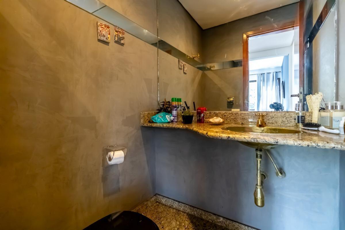 Lindo Duplex á venda na Vila Suzana 245 metros 3 suites 4 vagas FL34