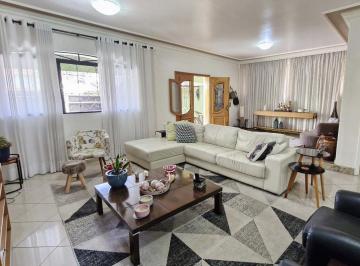 Aconchegante casa tipo para venda em Jardim Franca com 3 quartos, sendo 2 suítes, 305.3m² – remaxmam