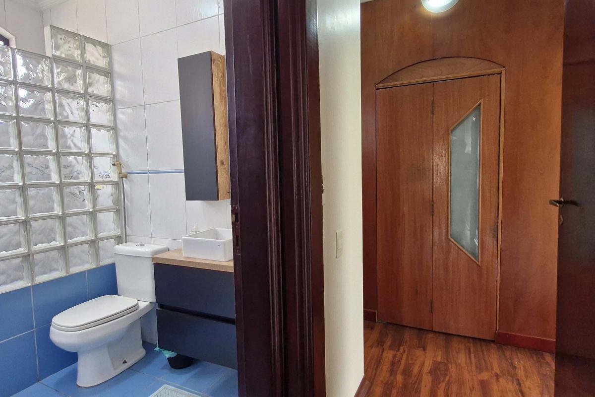 Aconchegante casa tipo para venda em Jardim Franca com 3 quartos, sendo 2 suítes, 305.3m² – remaxmam