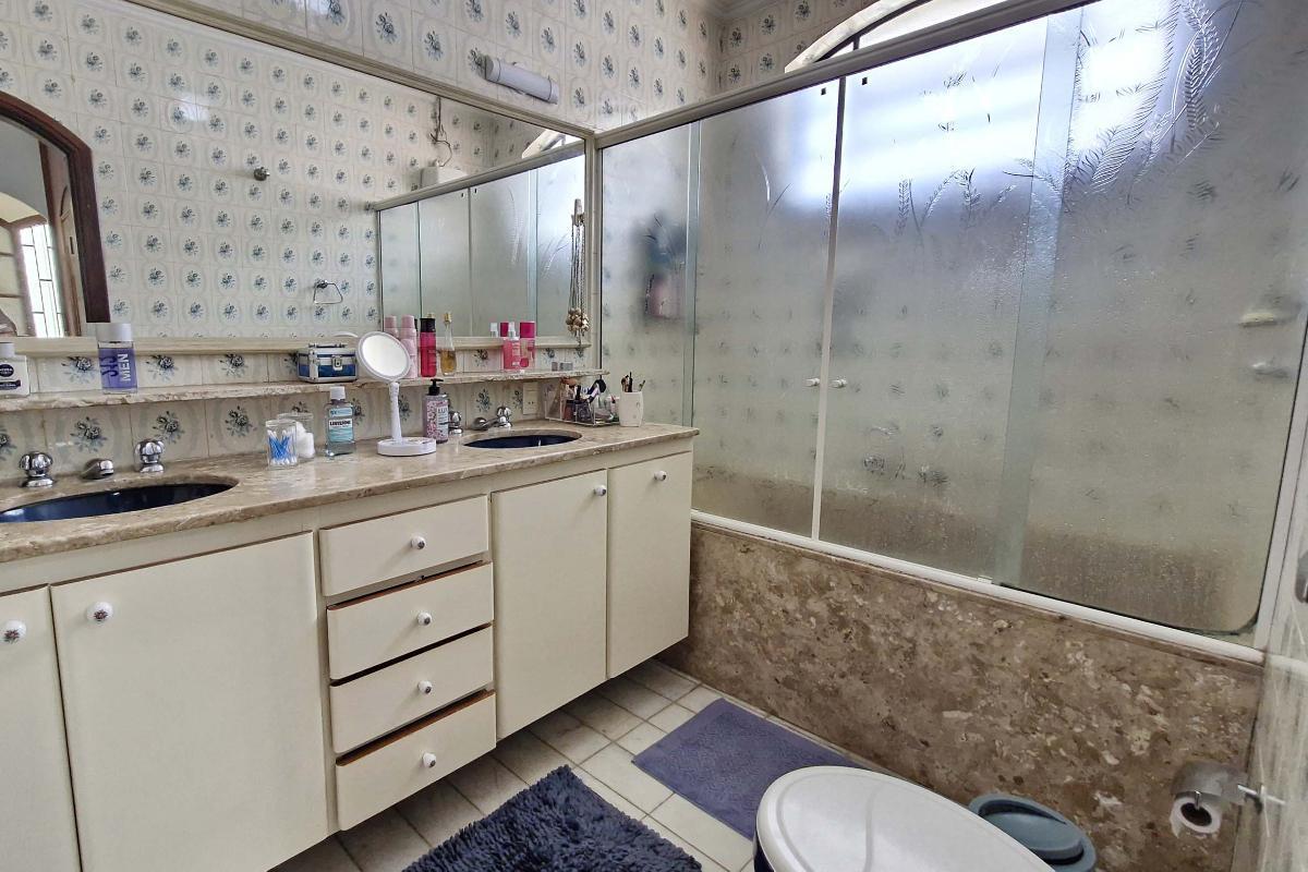 Aconchegante casa tipo para venda em Jardim Franca com 3 quartos, sendo 2 suítes, 305.3m² – remaxmam