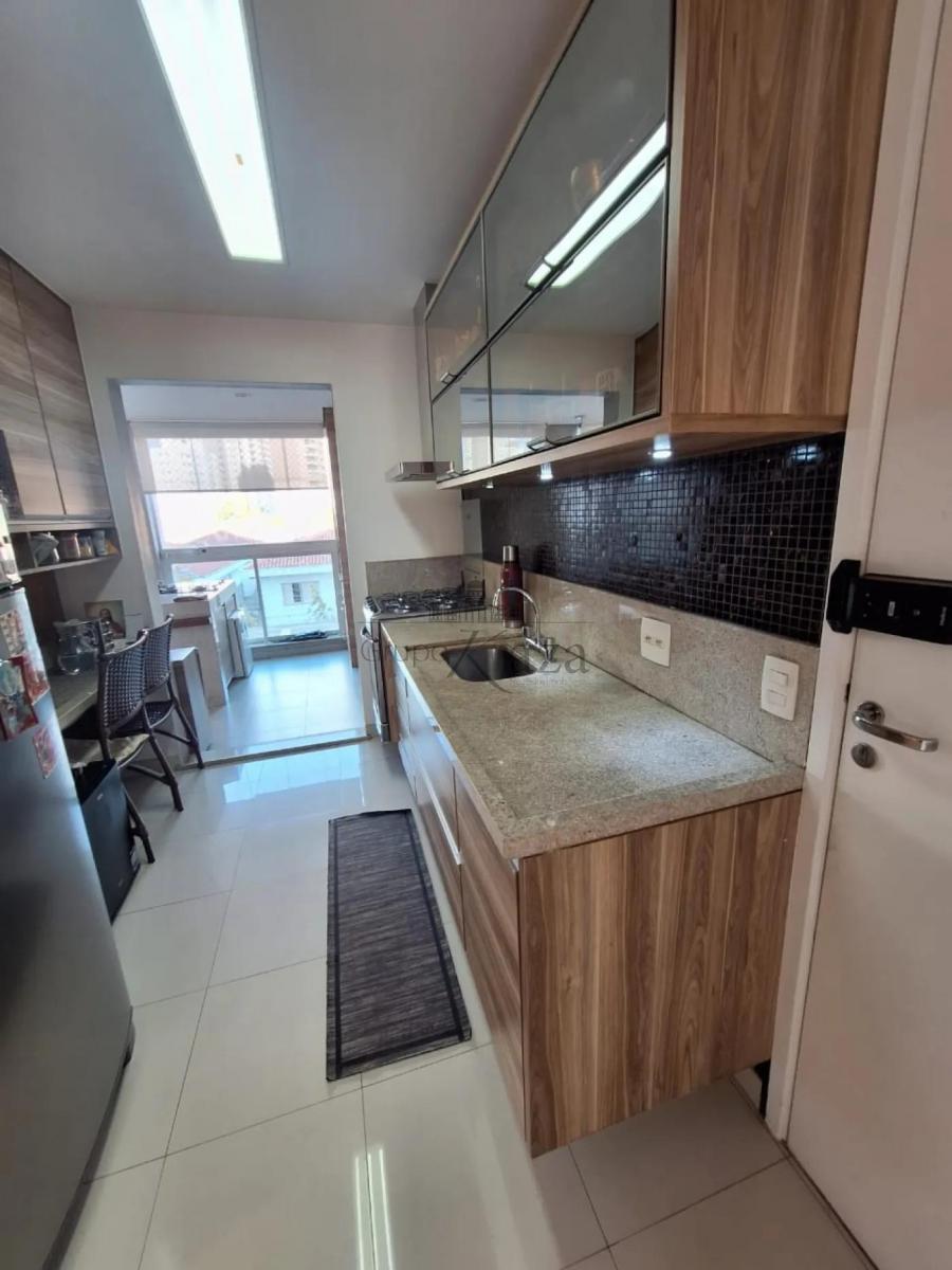 Apartamento – Chácara Santo Antônio – 3 Suítes – 138m².