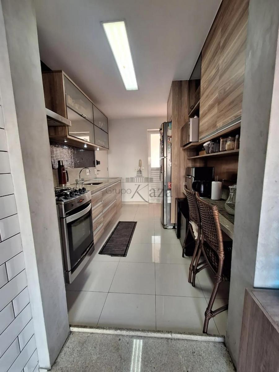 Apartamento – Chácara Santo Antônio – 3 Suítes – 138m².