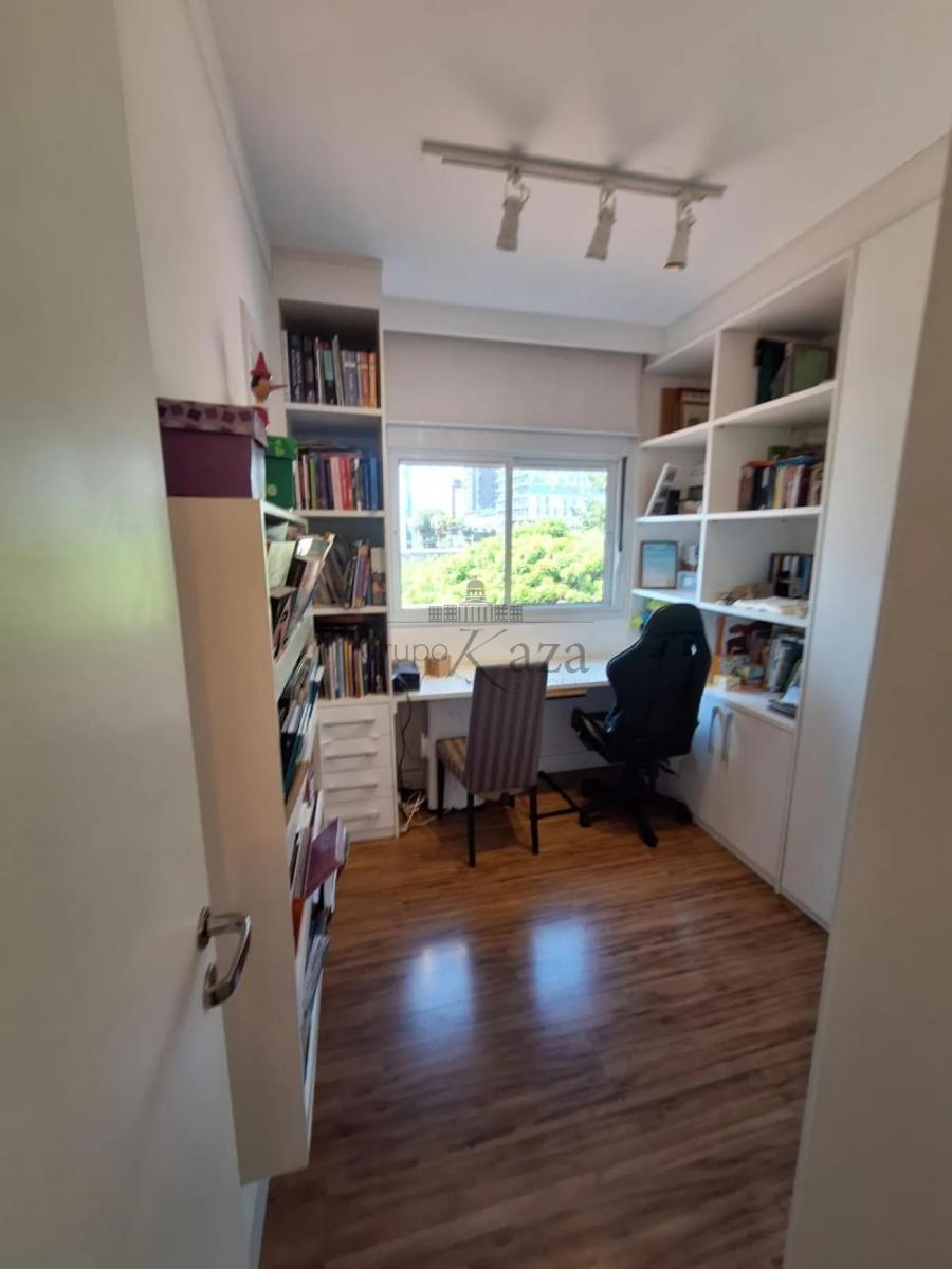 Apartamento – Chácara Santo Antônio – 3 Suítes – 138m².