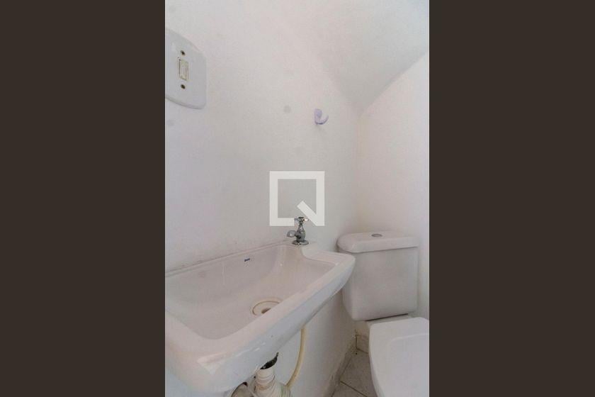 Casa à Venda – Itaquera, 2 Quartos, 80 m² – São Paulo