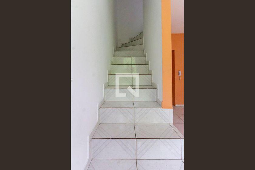 Casa à Venda – Itaquera, 2 Quartos, 80 m² – São Paulo