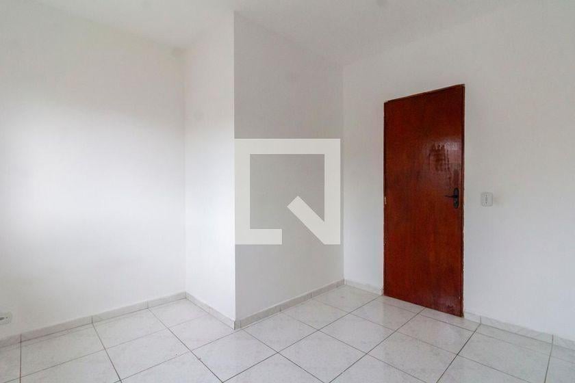 Casa à Venda – Itaquera, 2 Quartos, 80 m² – São Paulo